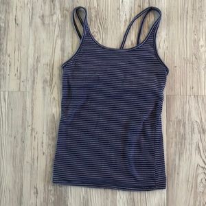 Aerie Hugger tank top with built in bra- Medium